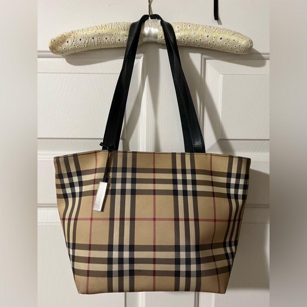 Burberry vintage bucket shoulder handbag